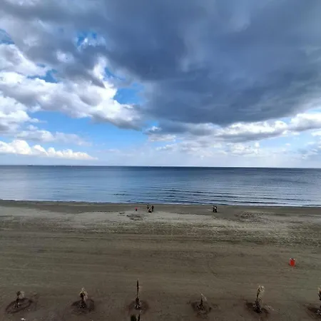 아파트 Lazuli Sea View Beachfront Nr 305