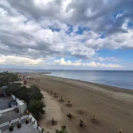 Lazuli Sea View Beachfront Nr 305 Apartment