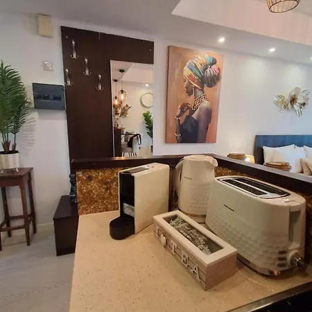 Apartment Lazuli Sea View Beachfront Nr 305 *