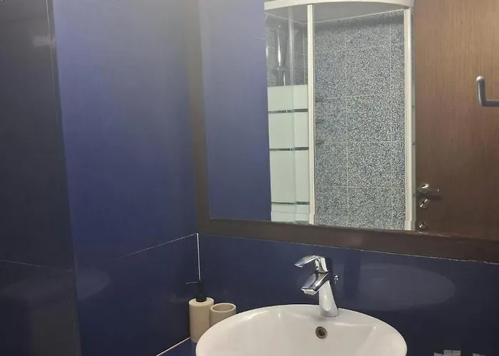 Lazuli Sea View Beachfront Nr 305 דירה