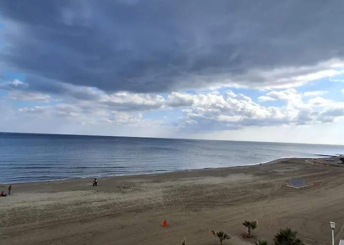 דירה Lazuli Sea View Beachfront Nr 305 *