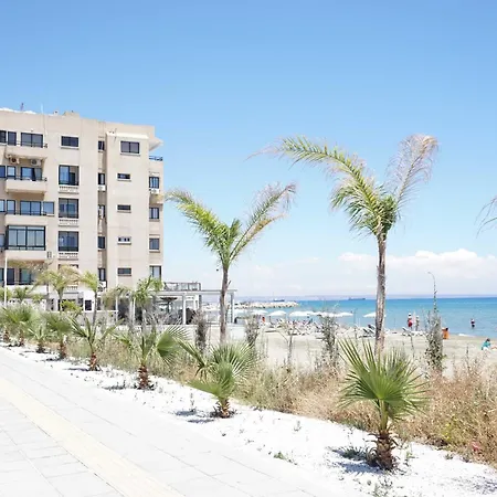 Apartamento Lazuli Sea View Beachfront Nr 305 Larnaca