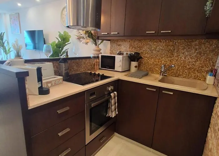 Lazuli Sea View Beachfront Nr 305 * Larnaca